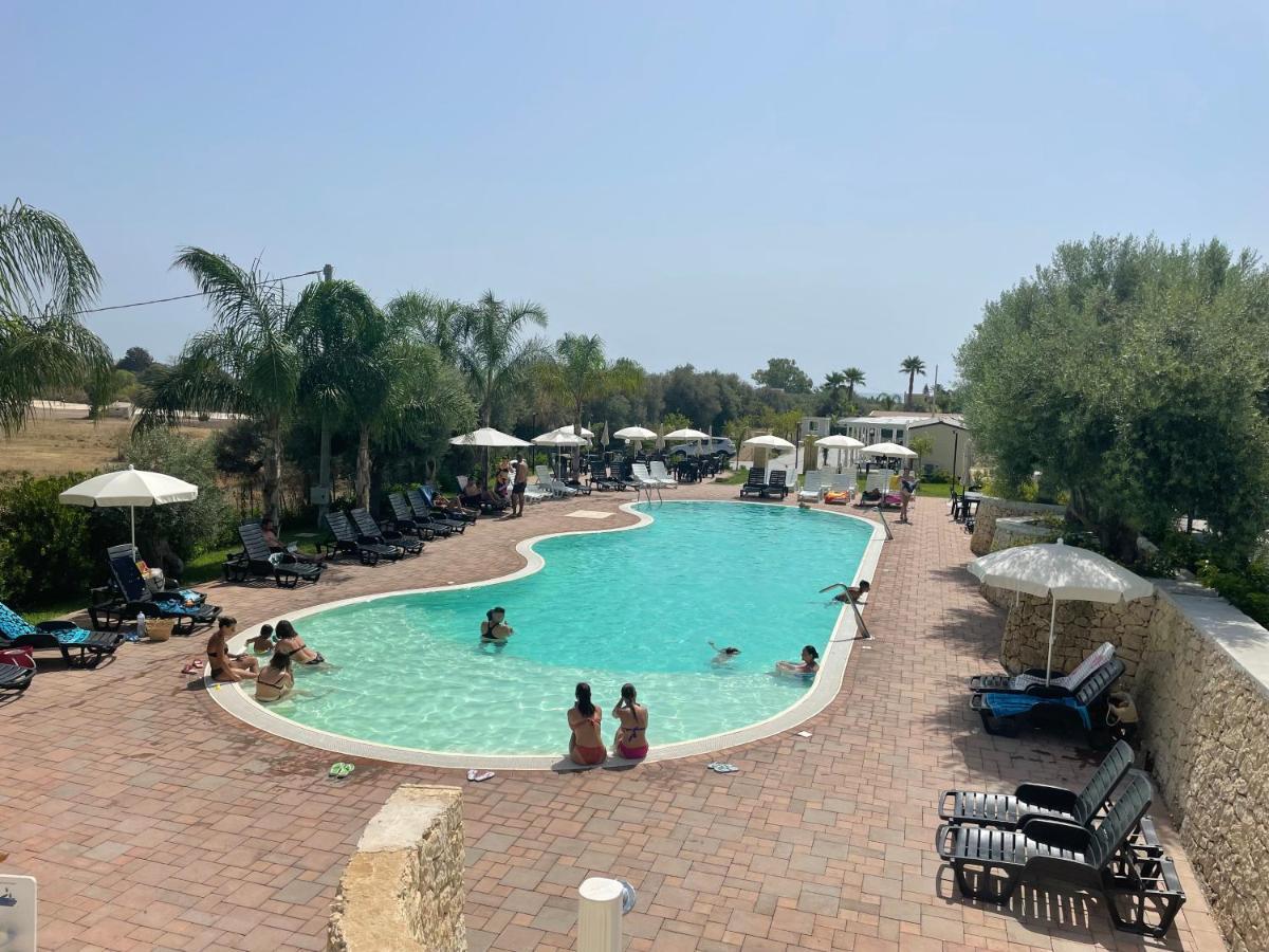 Oasi Pacaru Hotel Avola Bagian luar foto
